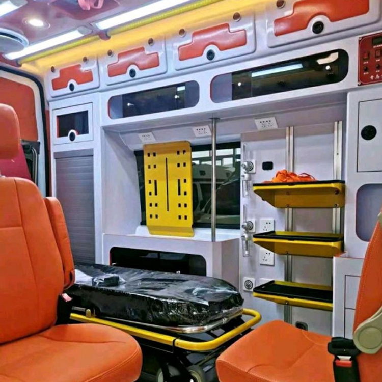 阿合奇长途救护车护送病人租赁价格